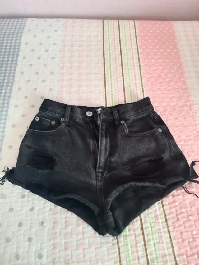 Shorts vaqueros Pull&Bear niña negros rotos