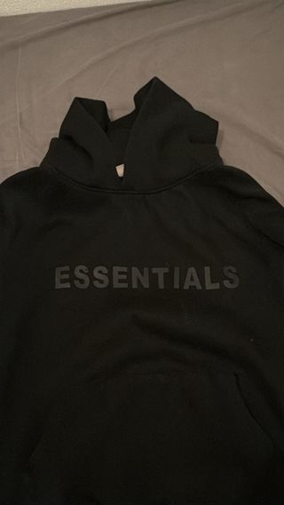 Sudadera ESSENTIALS Negra