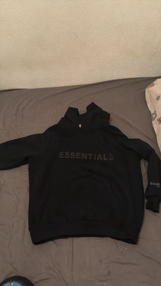 Sudadera ESSENTIALS Negra