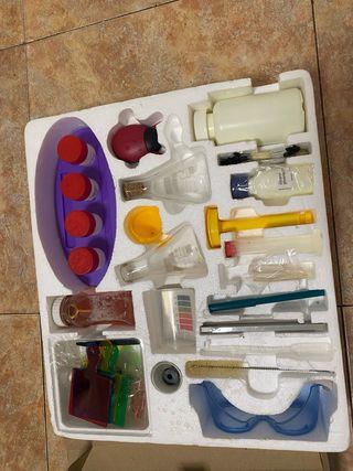 Juego de Química CEFA Explorer