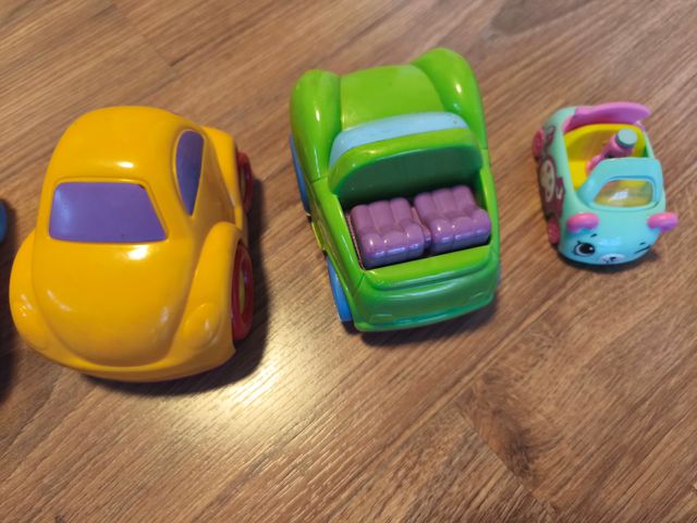 6 cochecitos de juguete