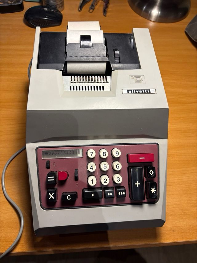 Calculadora Olivetti antigua