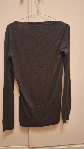 Camiseta manga larga cruzada gris