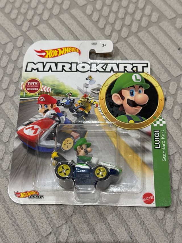 Hot Wheels Mario Kart Luigi e Mario