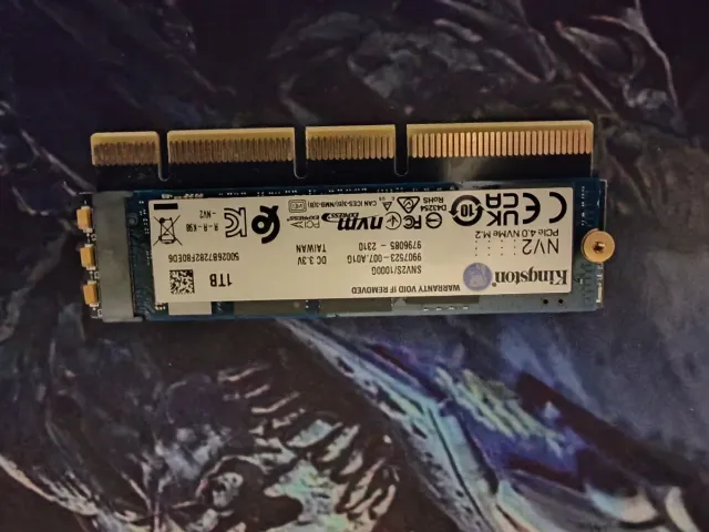 Kingston NV2 1TB NVMe e placa pci express