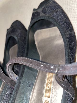 Zapatos Buffalo London tacón encaje calidad