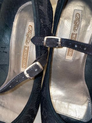 Zapatos Buffalo London tacón encaje calidad