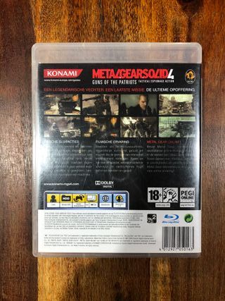 Metal Gear Solid 4 ps3 guns of the patriots