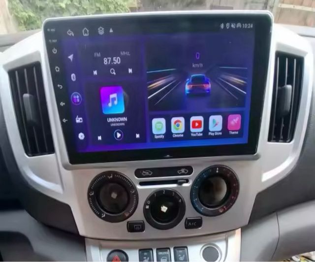 Radio pantalla Nissan NV200