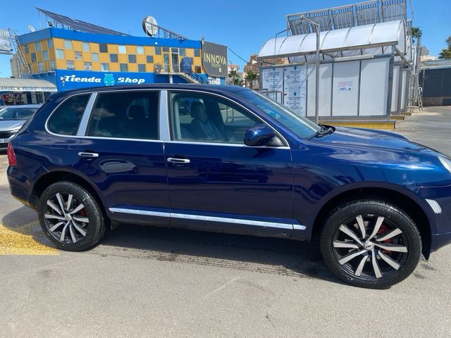 Porsche Cayenne 2003