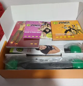 Zumba Fitness Set 4 DVD + 2 Manubri
