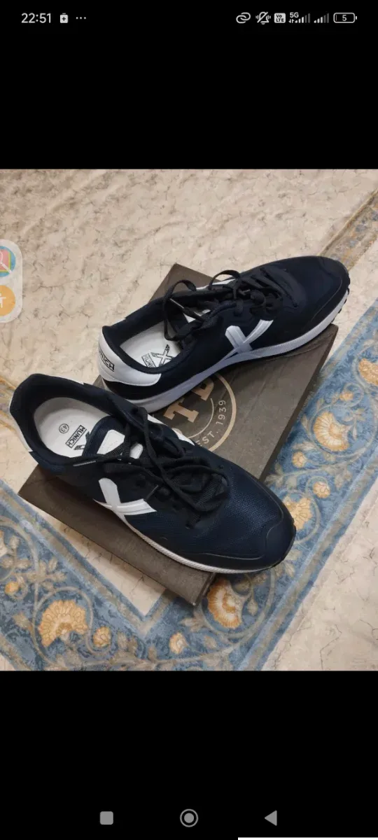 Zapatillas Munich Talla 43 Negras y Blancas