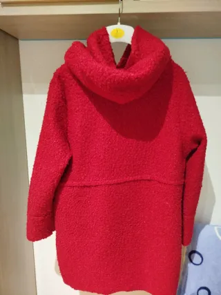 Abrigo rojo oversize
