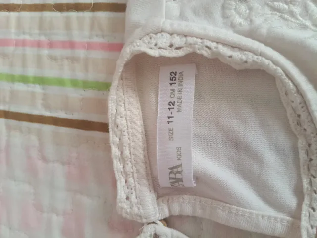 Camiseta blanca bordada 11 años Zara