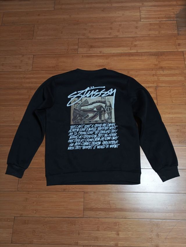 Sudadera Stussy Negra con Diseño Gráfico