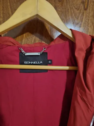 Chaqueta Gonnella con capucha