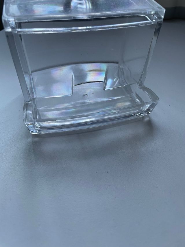 Joyero transparente con tapa