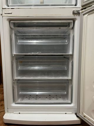 Pack Nevera Samsung No Frost y horno de cocina