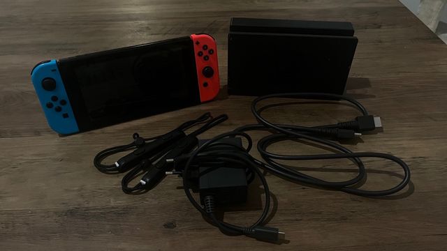 Nintendo Switch Azul y Rojo