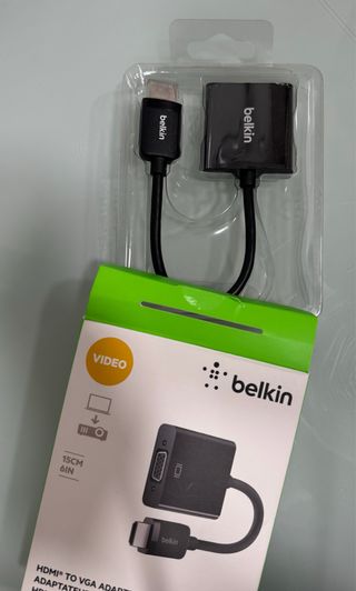 Adaptador Belkin HDMI a VGA sin usar