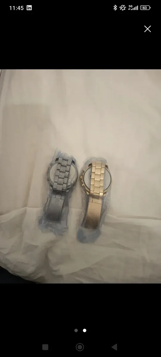 Relojes de pulsera plateado y dorado