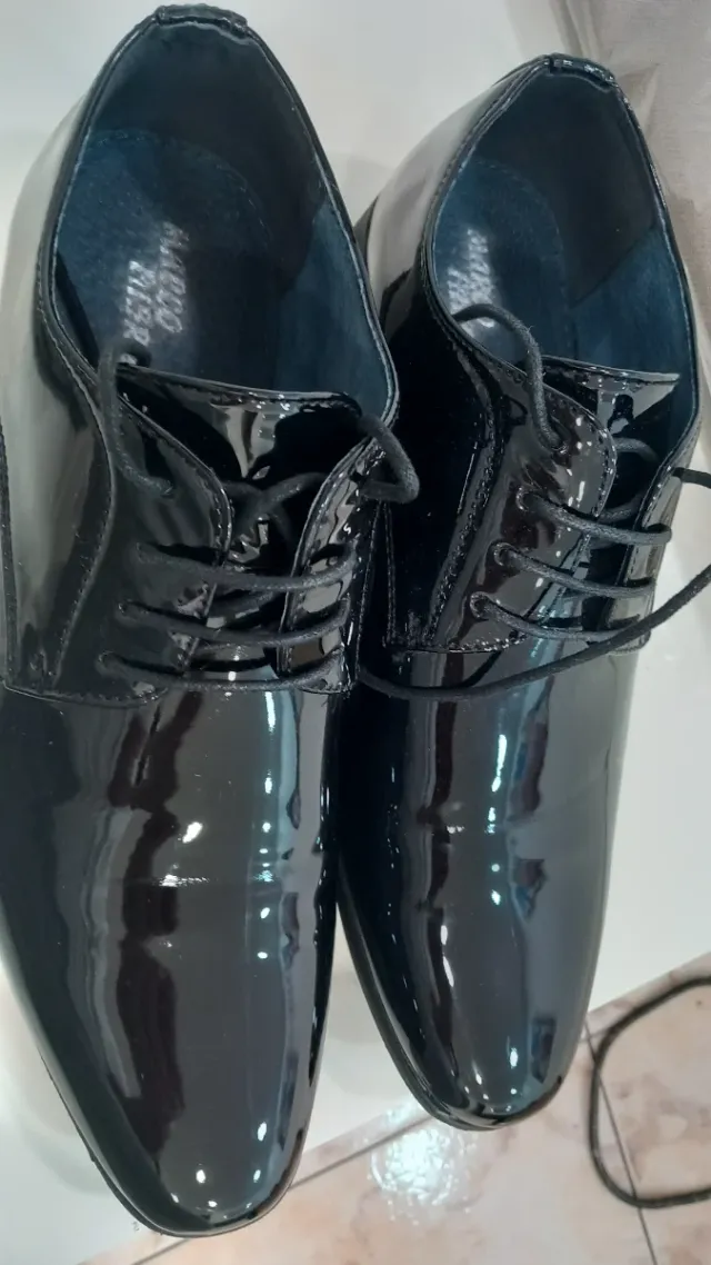 Zapatos de charol negros