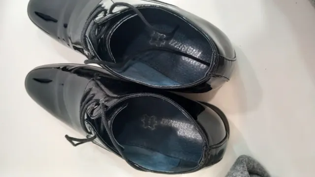 Zapatos de charol negros