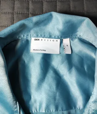 Camisa Azul de Satén Brillante ASOS Design