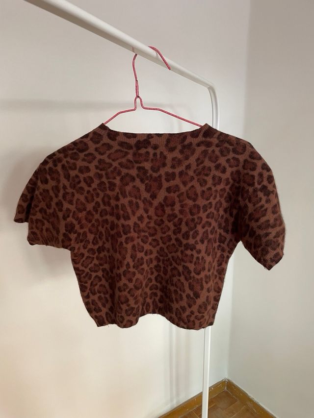 Crop top de punto angora estampado leopardo