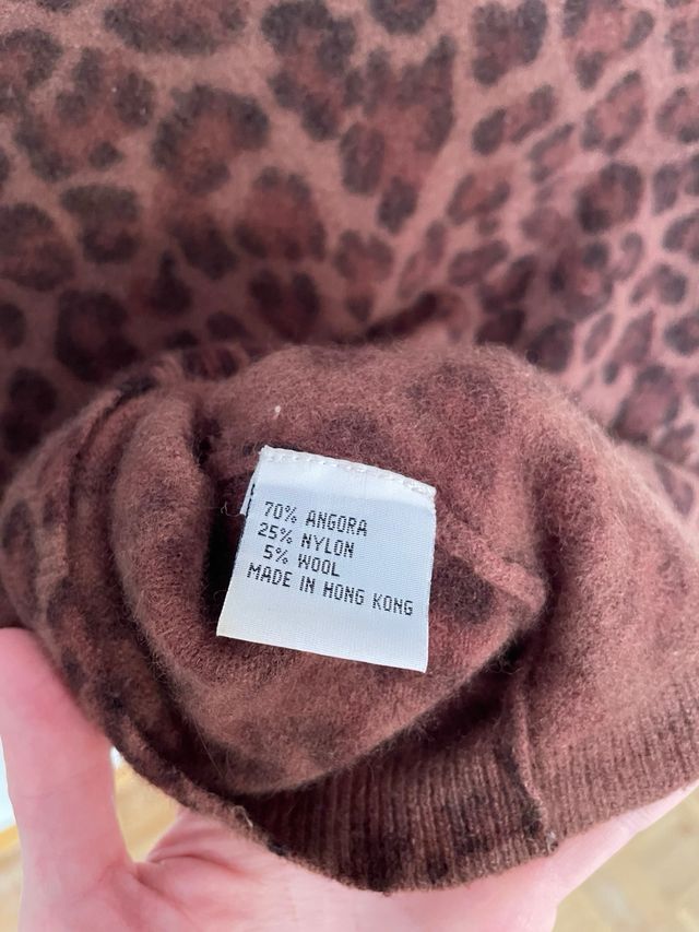 Crop top de punto angora estampado leopardo