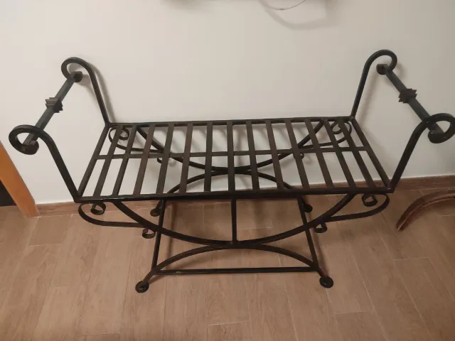 Banco de forja con cojín