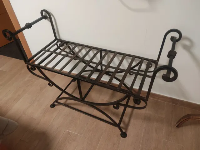 Banco de forja con cojín