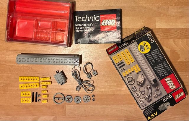 LEGO Technic 8700, 854, 8040