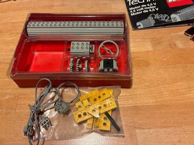 LEGO Technic 8700, 854, 8040