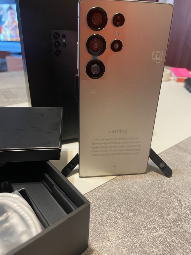 Smartphone S25 Ultra Plata 12 de RAM y 512 GB