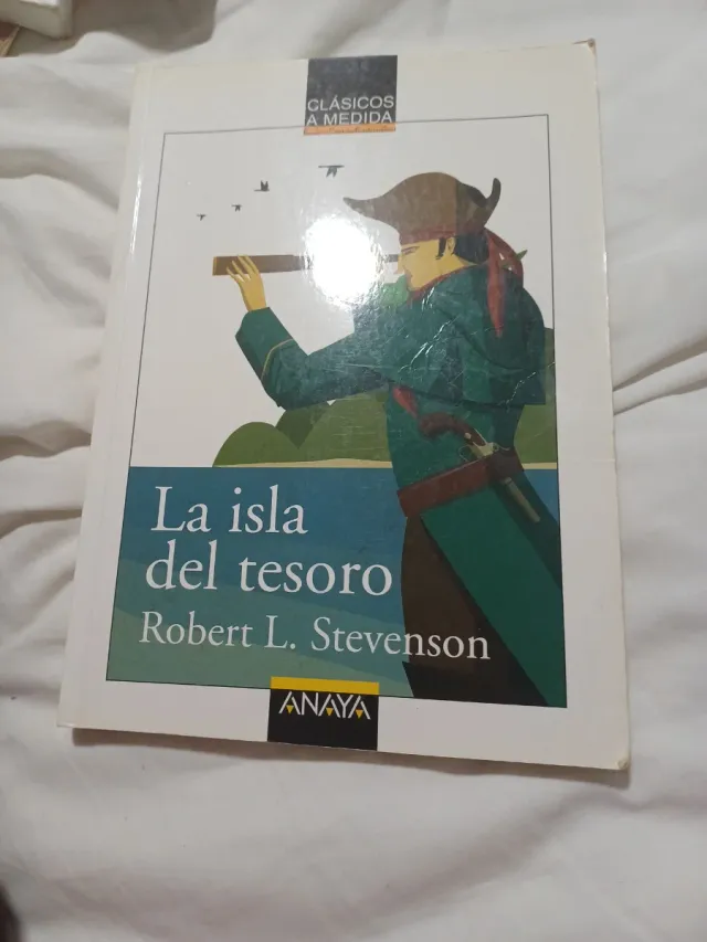 La isla del tesoro (Clasicos a Medida) (Spanish...
