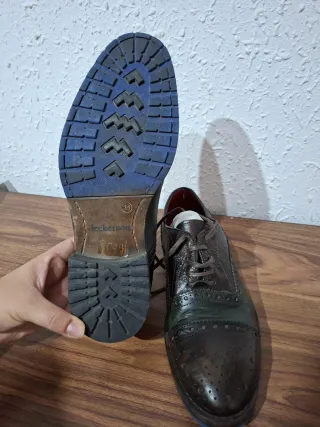 Mocasines casuales de piel marrones con verde