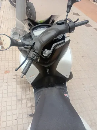 Yamaha Tricity 125 - Revisiones al día