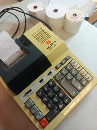 Calculadora Olympia CPD 3212 con rollo