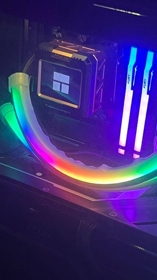 Computadora Gaming AMD Ryzen 9 7950X3D