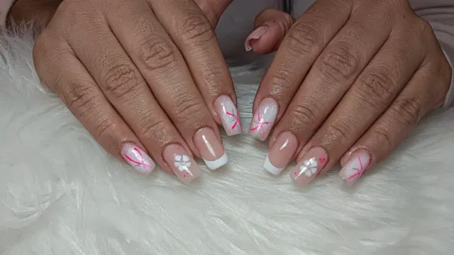 Manicurista y pedicurista