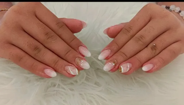 Manicurista y pedicurista