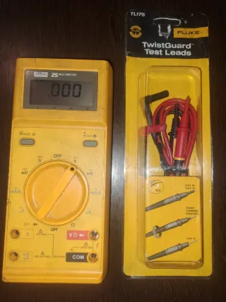 Tester Fluke 25 con pinzas TL175