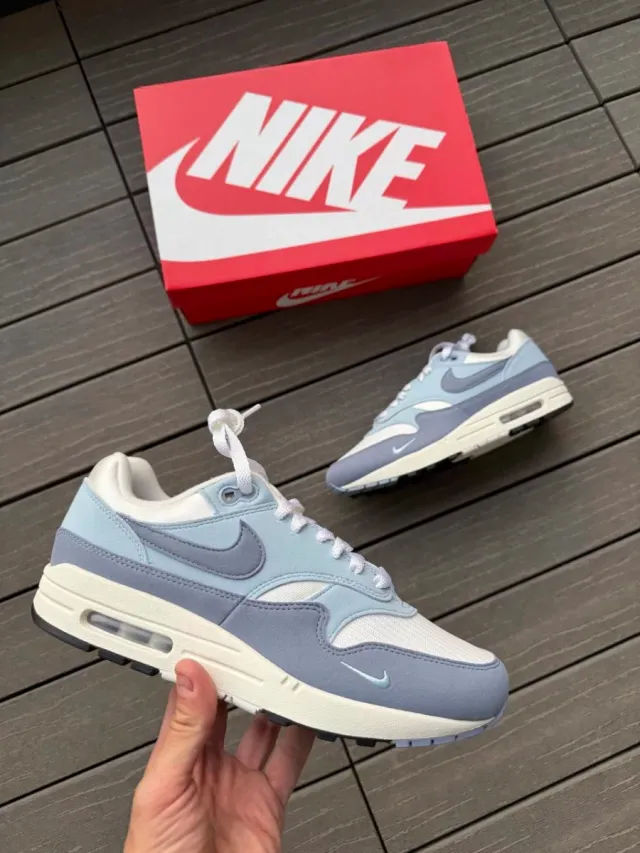Nike Air Max 1 Light Armory