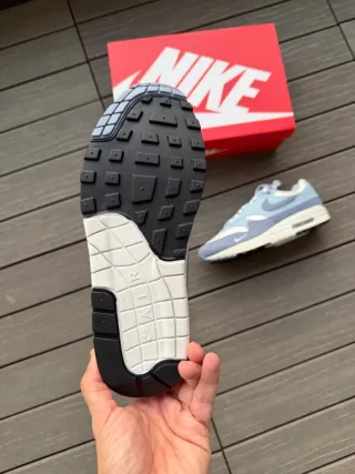 Nike Air Max 1 Light Armory