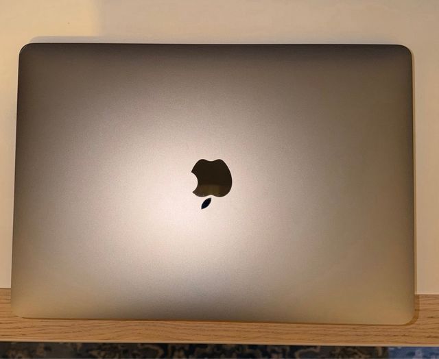 MacBook Pro 13 2020 i7 32GB RAM 512GB SSD