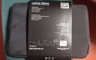 Funda portátil AYNSmile 15 impermeable SIN ESTRENA