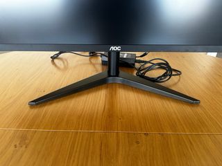 Monitor AOC 24 Negro Buen Estado + Regalo