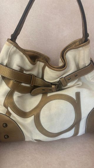 Bolso Purificación García Beige y Dorado