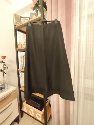 Falda larga negra vintage de fiesta.